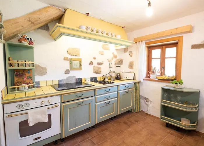 Wild Flower Cottage In Trenta